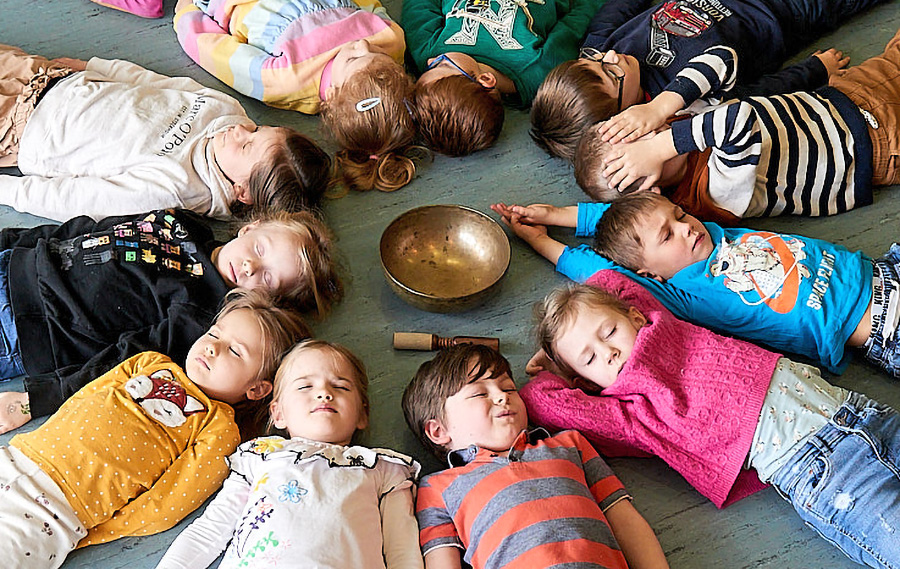 Lauschen und Atmen (Fotografie: Brigitte Lerho)